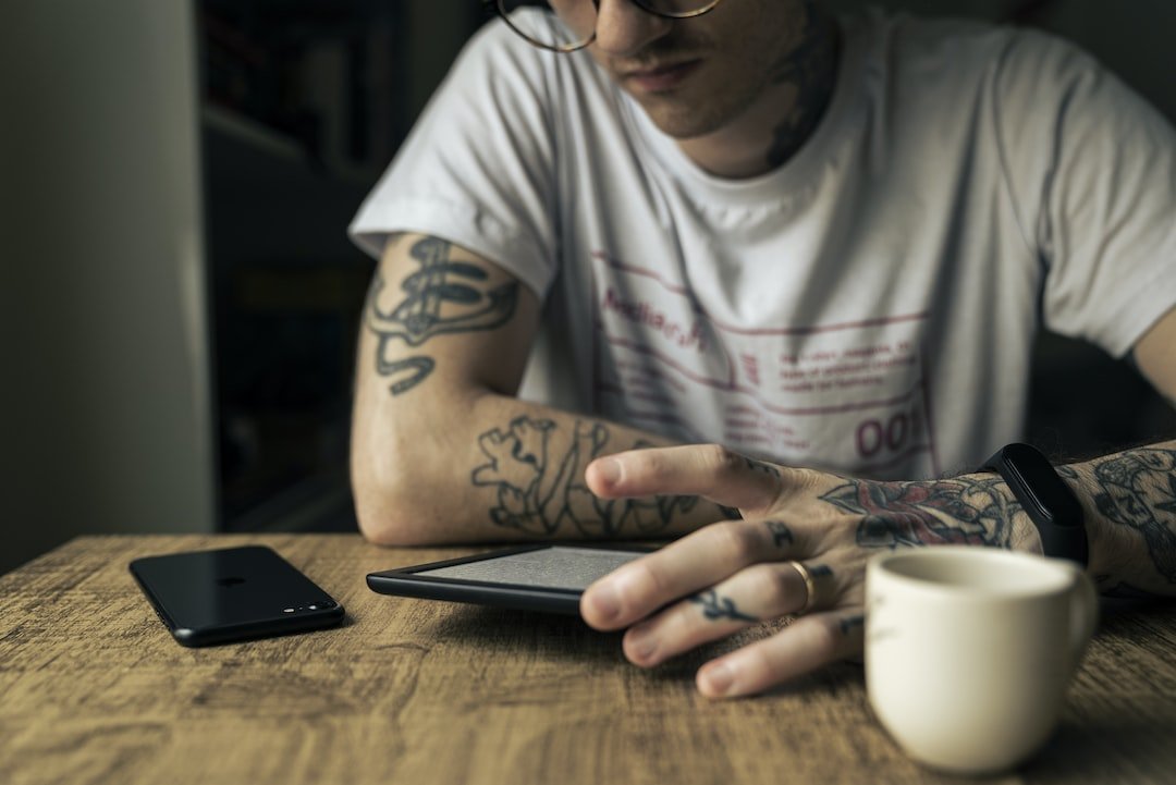 The Rise of E-books: Pros and Cons